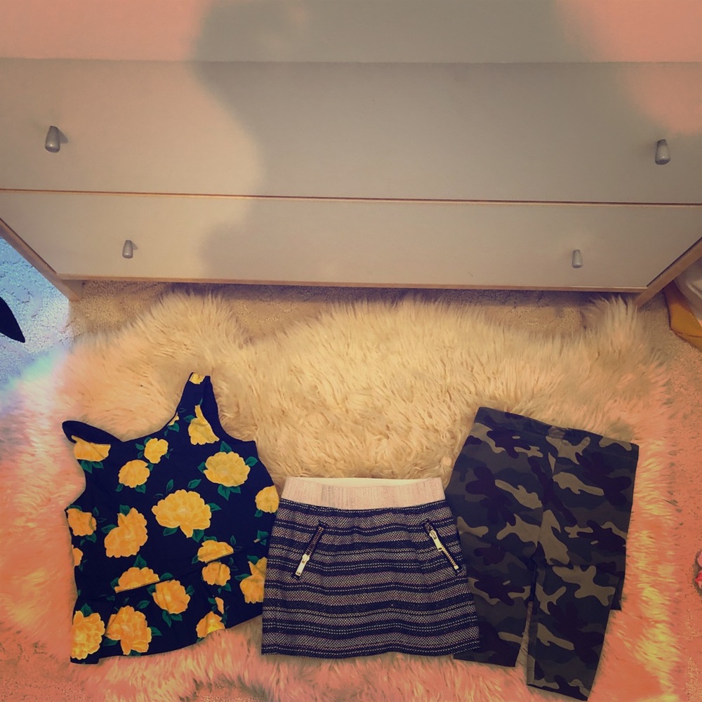 Huge (over 40 pieces) Girls’ 18-24m Lot